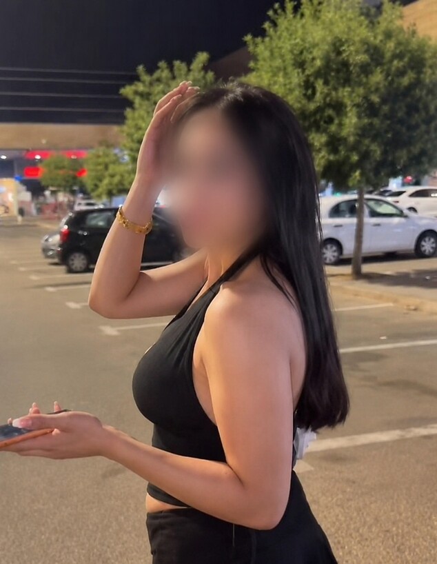 הטיקטוקרית הטיקטוקרית