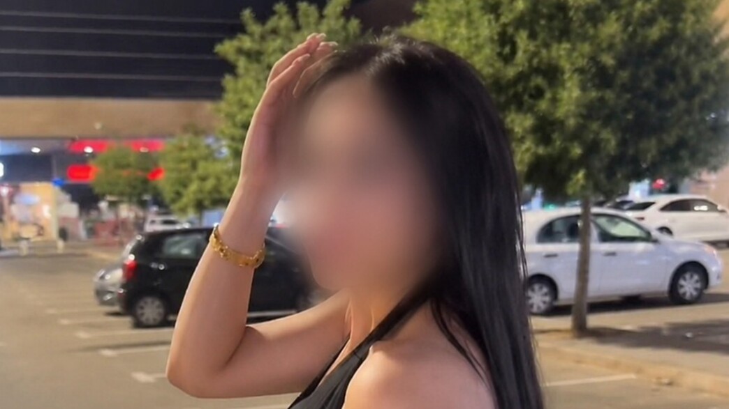 הטיקטוקרית הטיקטוקרית
