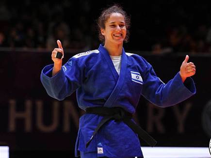 (IJF) (IJF)