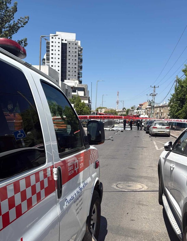 זירת פיצוץ הרכב בקריית גת זירת פיצוץ הרכב בקריית גת
