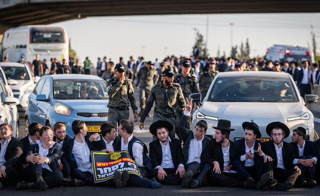 מחאות חרדים נגד חוק הגיוס ומעצר עריקים מחאות חרדים נגד חוק הגיוס ומעצר עריקים