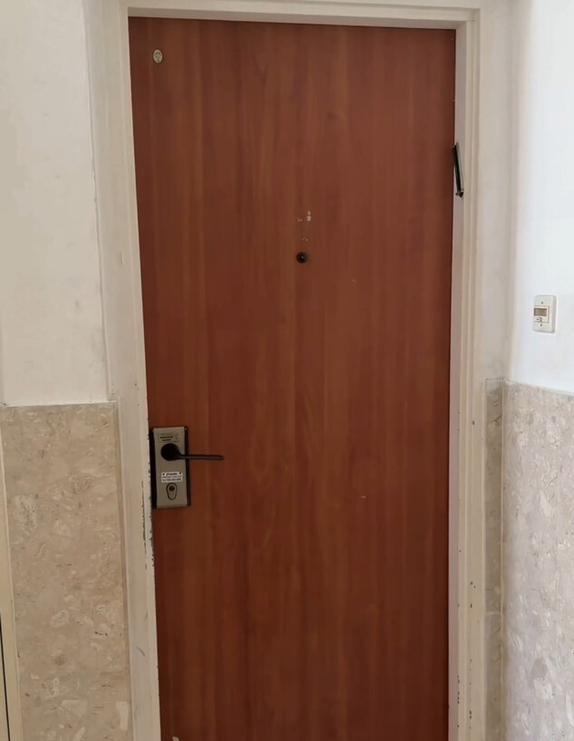 השיפוצניקית: מייקאובר לדלת השיפוצניקית: מייקאובר לדלת
