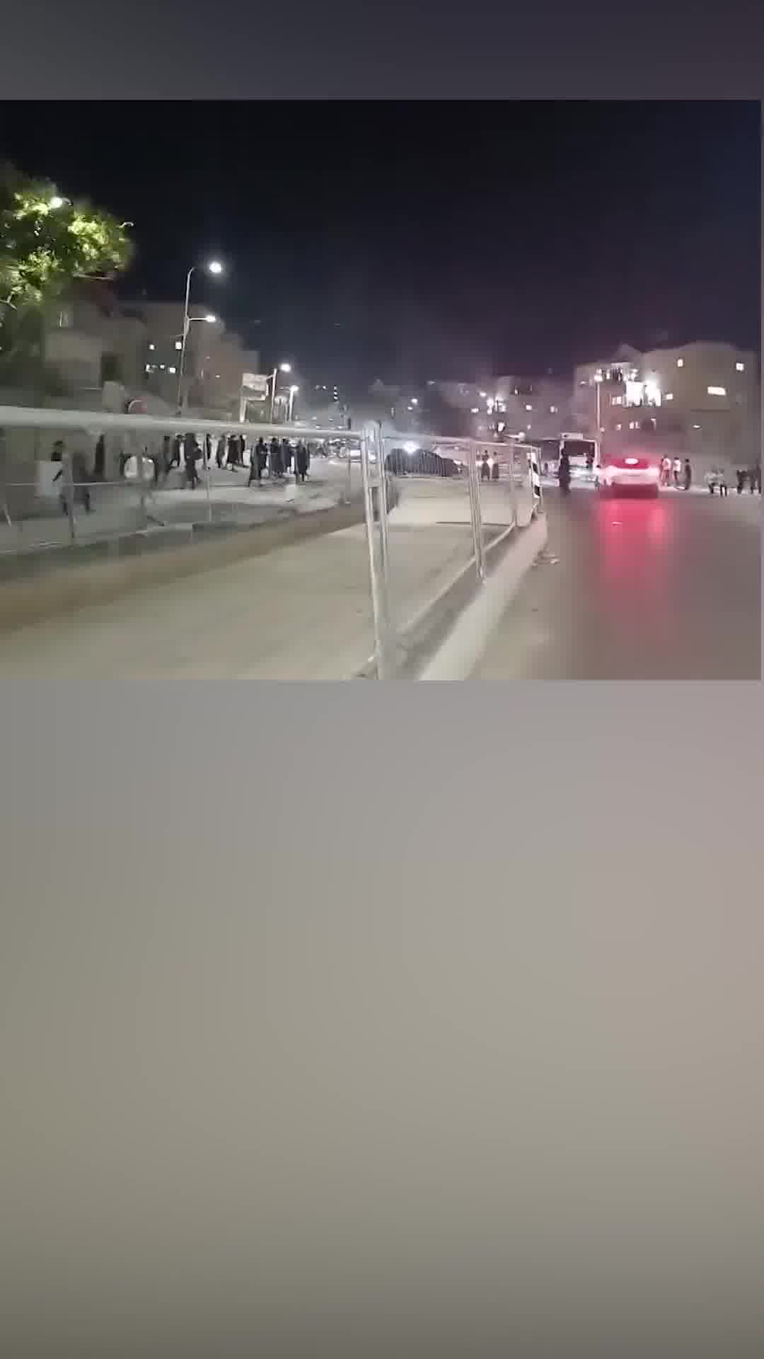 המהומות בבית שמש נמשכות: אש ורימוני הלם