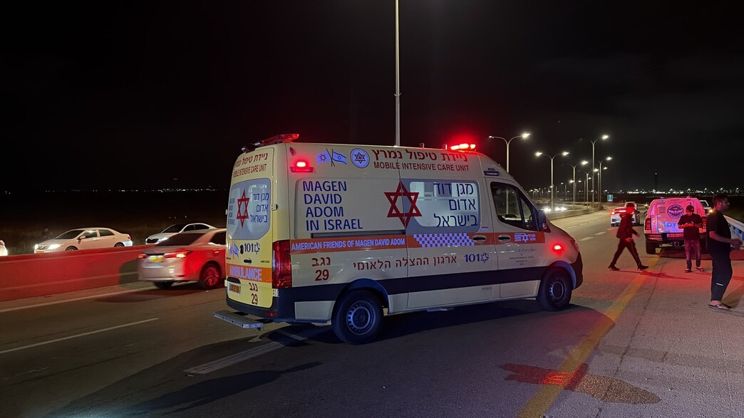 זירת תאונה ליד באר שבע זירת תאונה ליד באר שבע