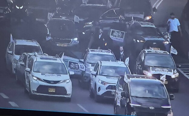 חסימות כביש בקיבוץ גלויות חסימות כביש בקיבוץ גלויות