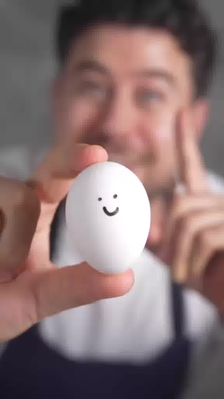 בן שי מסביר לכם מתי בדיוק הכי  טוב להוסיף את המלח לביצה