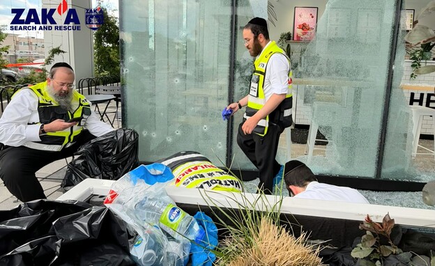 העברת גופתו של מישל מזרחי ז"ל, שנרצח באירוע הירי בקנדה (צילום: זק"א)
