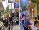 התפריטים והשלטים רק בעברית: בהודו נלחמים ב