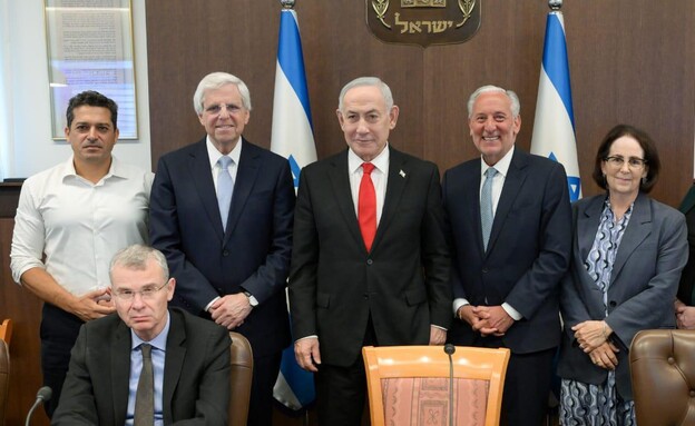 בכירי ה-JFNA עם נתניהו, שיקלי ושר המשפטים לוין