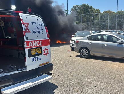 חיסול לאור יום: גבר כבן 30 נהרג בפיצוץ רכב בחולון