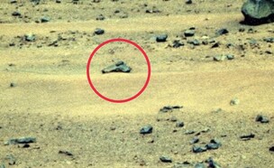 NASA צילמו "אקדח חייזרי" על מאדים - ומחקו (צילום: מתוך הרשתות החברתיות לפי סעיף 27א׳ לחוק זכויות יוצרים)
