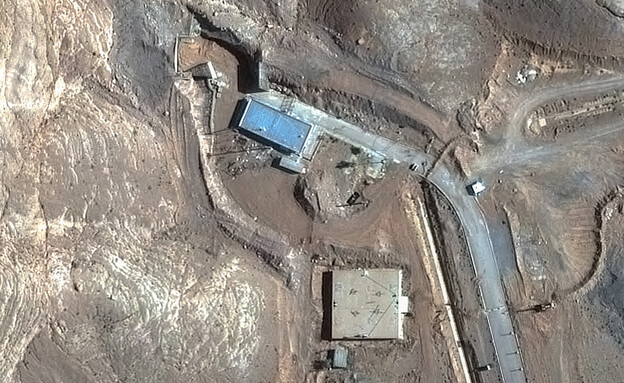 תצלום לווין של מתקן הגרעין איספהאן תצלום לווין של מתקן הגרעין איספהאן
