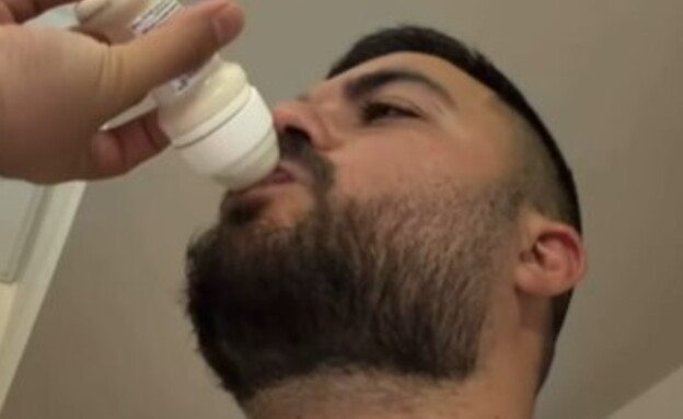 אחרי לידת בנם הבכור: אסף זגה טועם את חלב האם של אשתו (צילום: instagram)