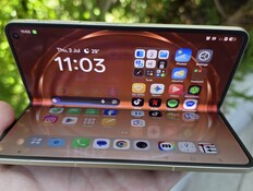 תמונות של האופו פיינד N6 OPPO Find N6 (צילום: יונתן אפולט) תמונות של האופו פיינד N6 OPPO Find N6 (צילום: יונתן אפולט)