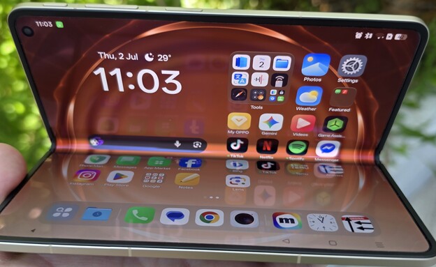תמונות של האופו פיינד N6 OPPO Find N6 (צילום: יונתן אפולט)