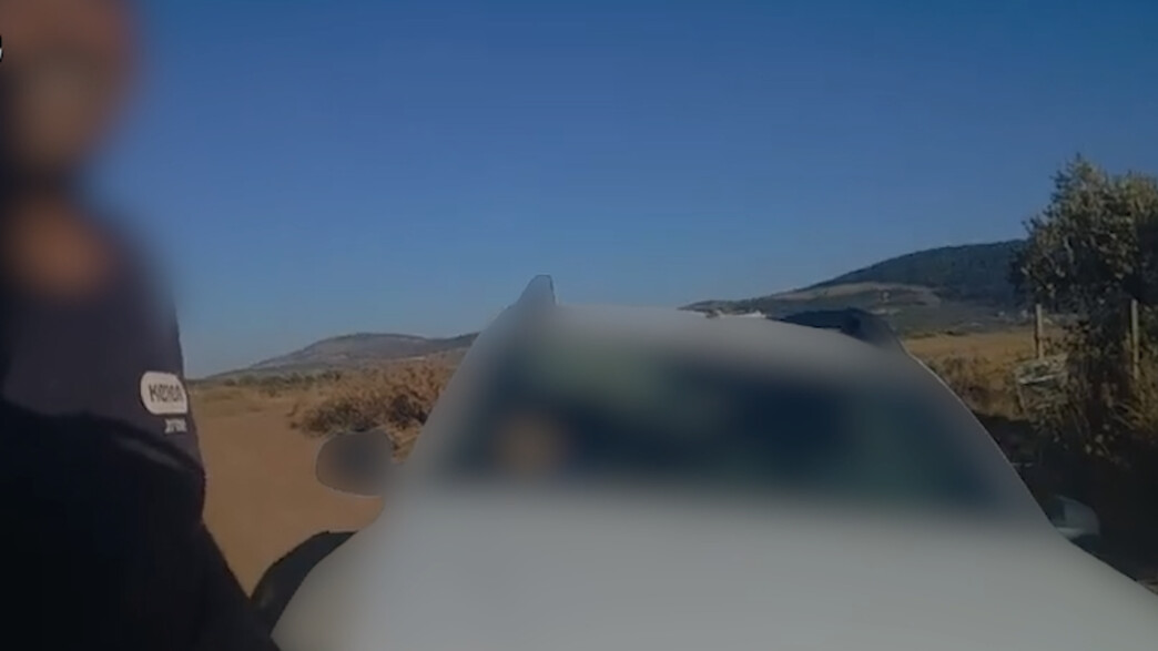 נתן לבנו בן ה-9 לנהוג