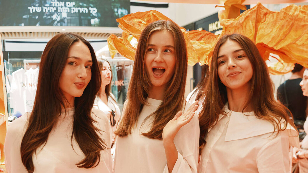 ליה שון הדר לביא מאיה אבירעם לאיב רושה ליה שון הדר לביא מאיה אבירעם לאיב רושה