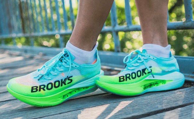 BROOKS BROOKS