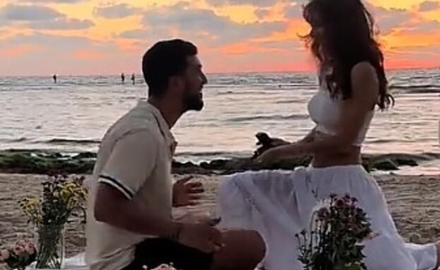 הזמרת מציעה נישואים לבן זוגה