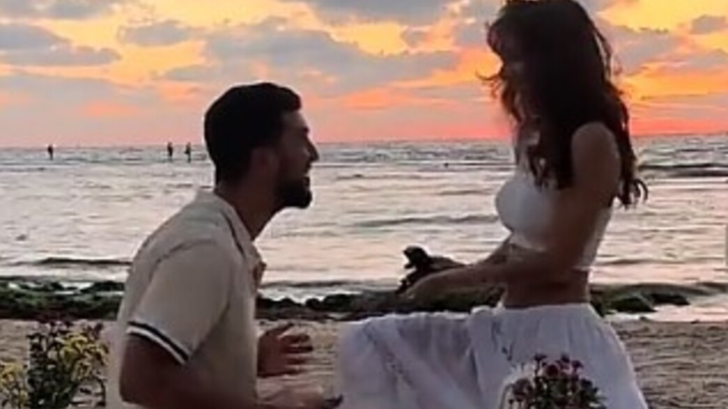 הזמרת מציעה נישואים לבן זוגה