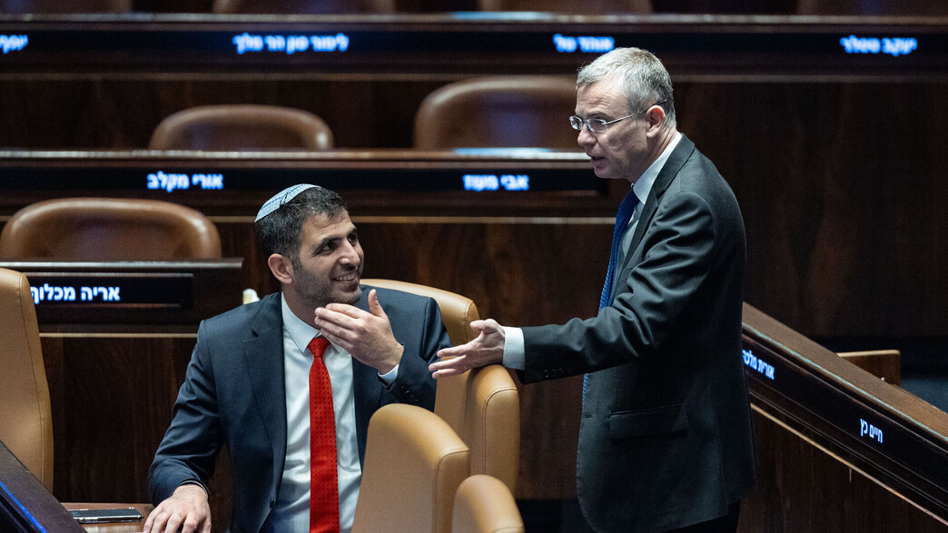 שר המשפטים יריב לוין ושר התקשורת שלמה קרעי