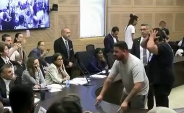 הלומי קרב מוחים בדיון על חוק יסוד לימוד התורה הלומי קרב מוחים בדיון על חוק יסוד לימוד התורה