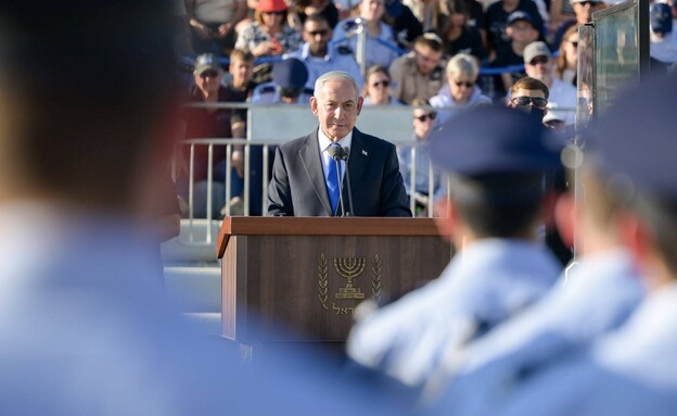 בנימין נתניהו נואם בטקס מסדר כנפיים 192 בנימין נתניהו נואם בטקס מסדר כנפיים 192