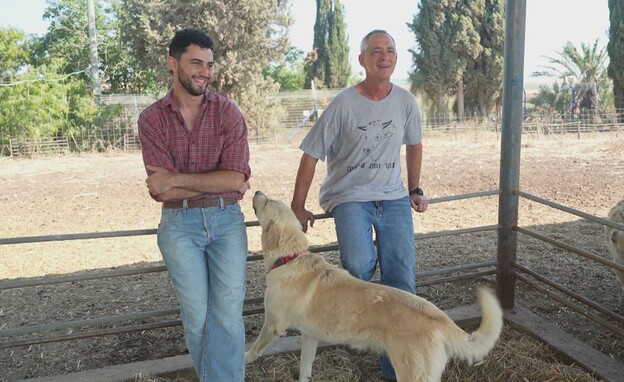 אורי שרון עם אביו גלעד אורי שרון עם אביו גלעד