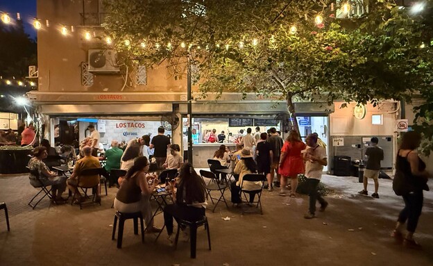 זו כנראה החצר הכי מיוחדת בשרון