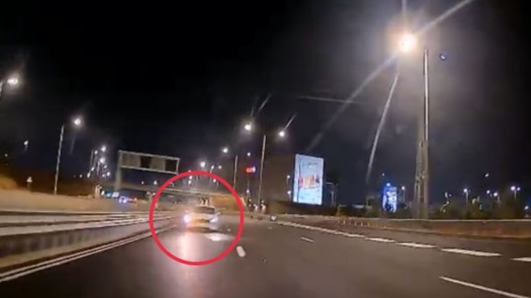 הרכב שנוסע נגד התנועה בכביש 2 הרכב שנוסע נגד התנועה בכביש 2