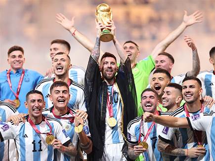 כספי הזכייה במונדיאל עברו לחברות קש (Julian Finney/Getty Images) כספי הזכייה במונדיאל עברו לחברות קש (Julian Finney/Getty Images)