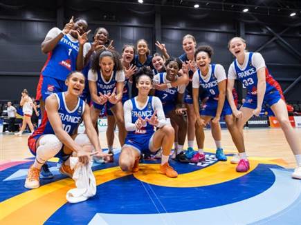 (FIBA) (צילום: ספורט 5)