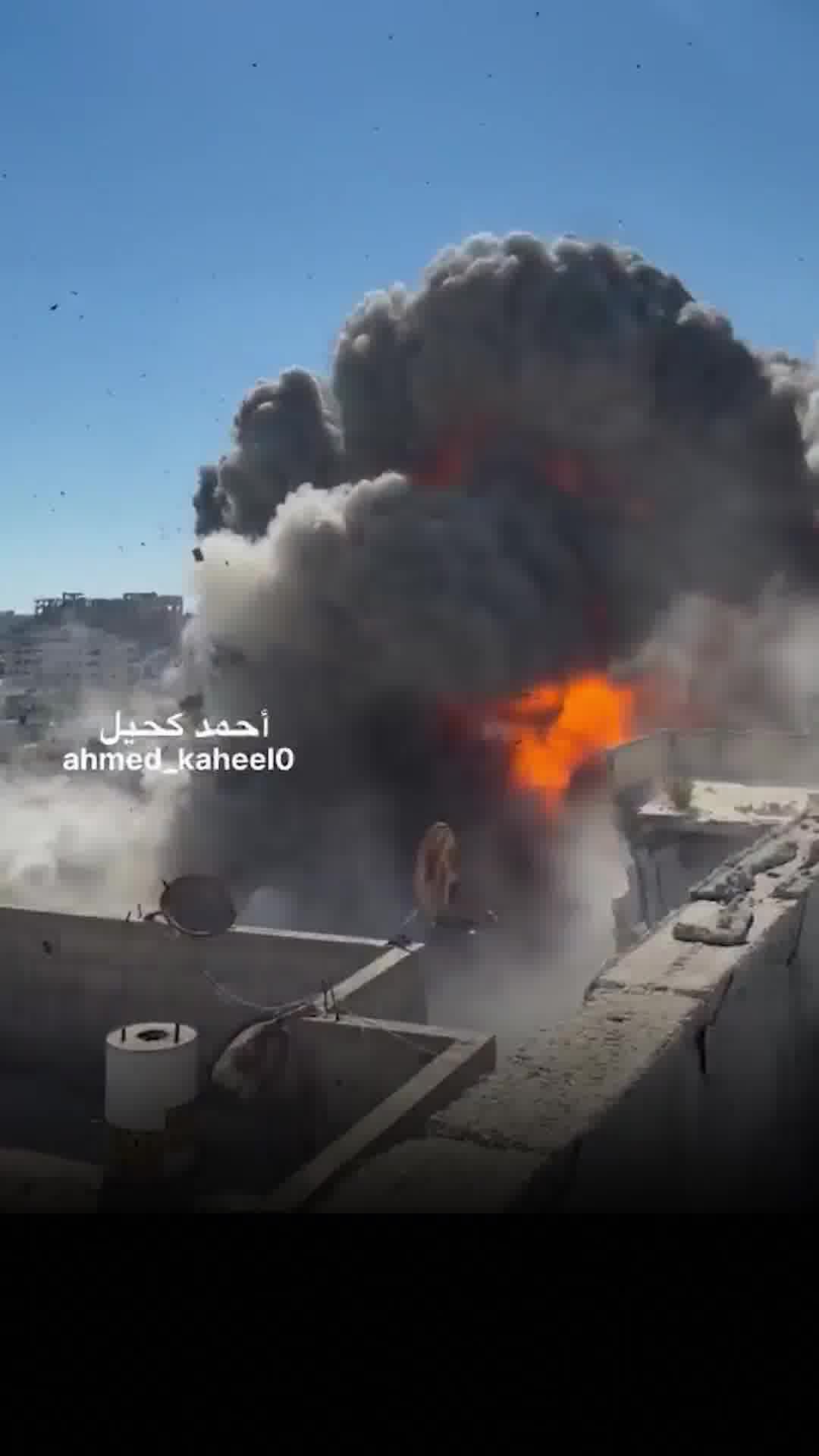 4 פצצות הוטלו בזו אחר זו: תיעוד דרמטי מההפצצה בעיר עזה, מוקדם יותר היום