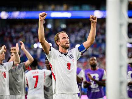 (Photo by Marvin Ibo Guengoer - GES Sportfoto/Getty Images) (Photo by Marvin Ibo Guengoer - GES Sportfoto/Getty Images)