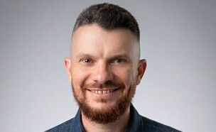 אלכס סקליאר מצטרף לקשת