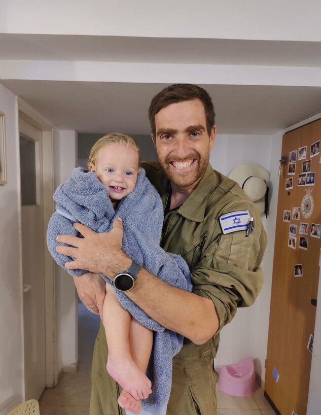 רס"ם (במיל') גלעד רנד ובתו רס"ם (במיל') גלעד רנד ובתו