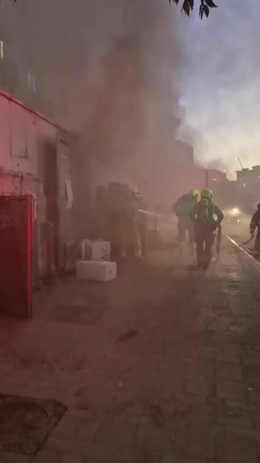 שריפה פרצה בסופר בבניין בן שמונה קומות ברמת בית שמש