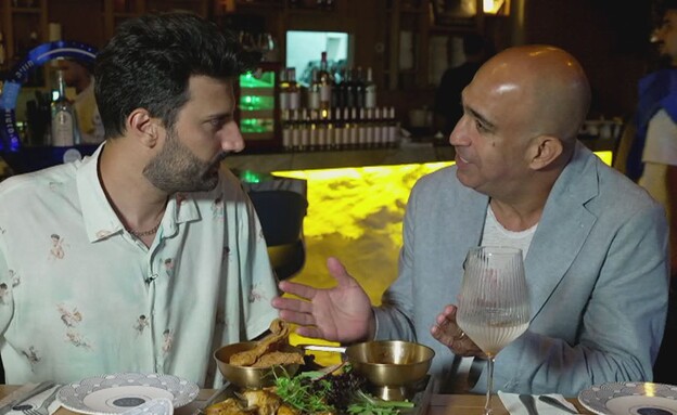 גיא פרץ מ"סלון יווני" גיא פרץ מ"סלון יווני"