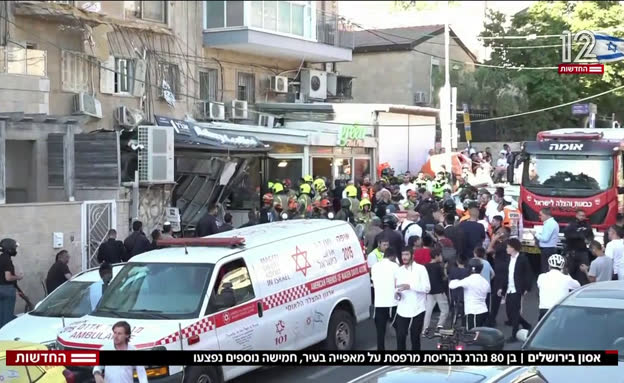 אסון בירושלים: בן 80 נהרג מקריסת מרפסת