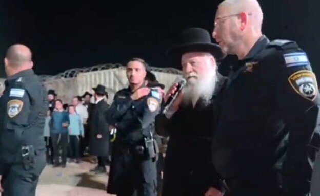 יצחק גולדקנופף בכלא 10 יצחק גולדקנופף בכלא 10
