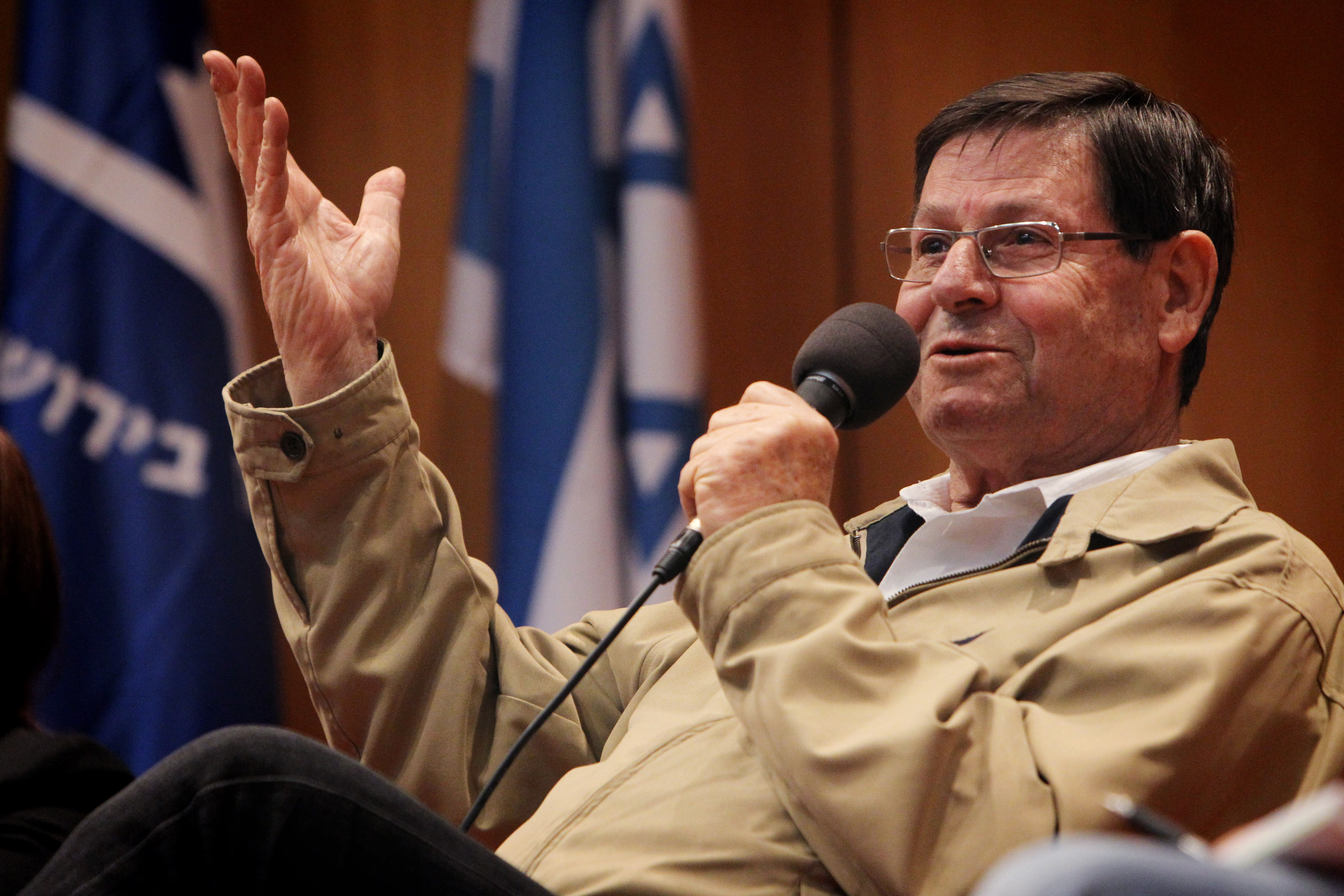 חיים יבין הובא למנוחות: "מגיש חדשות שאין שני לו"