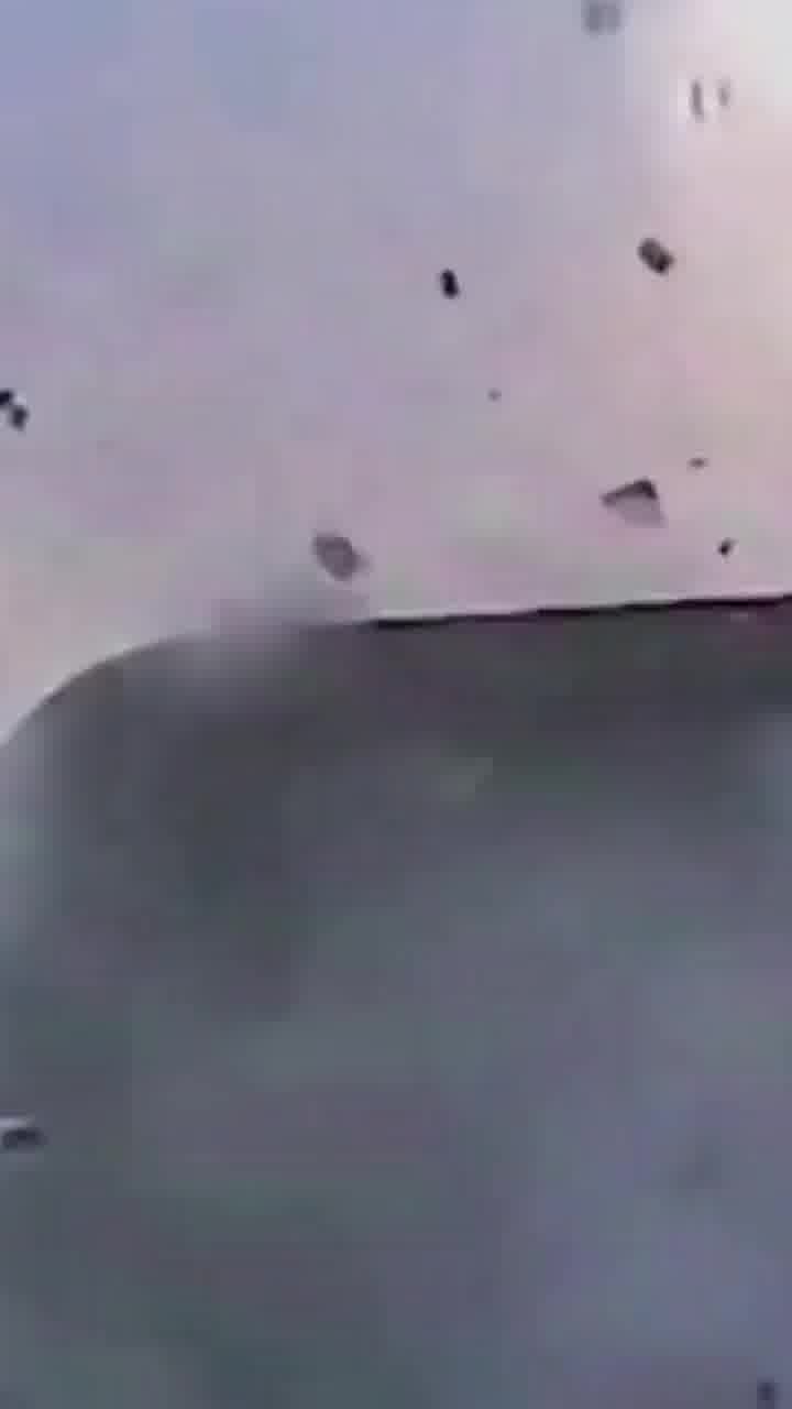 עובד אוטו זבל נפצע באורח בינוני, אחרי שמישהו זרק בלון חמצן לאשפה