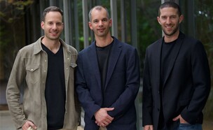 מייסדי Glow, אופיר אריה, VP R&D, רואי טיגר, CEO, ע (צילום: יח"צ)