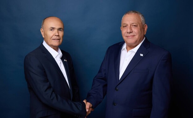 האלוף (במיל’) כמיל אבו רוקון מצטרף לאיזנקוט האלוף (במיל’) כמיל אבו רוקון מצטרף לאיזנקוט
