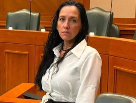 הסכימה להיות פונדקאית – וטוענת שהתינוק נמכר מאחורי גבה