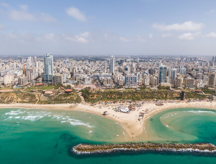 עוקץ המאה: התרגיל של צרפת שעשוי להכניס מיליונרים יהודים לכלא