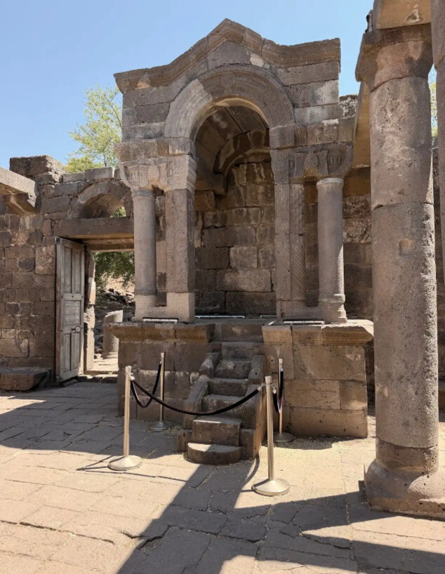 עין קשתות עין קשתות