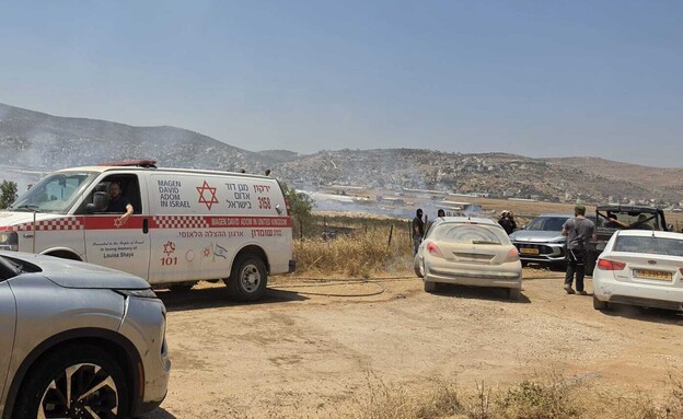 זירת פיגוע הדקירה סמוך לאלון מורה זירת פיגוע הדקירה סמוך לאלון מורה