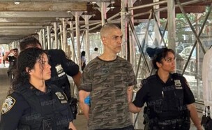 החשוד שנעצר במנהטן לאחר שדקר שני גברים (צילום: 27 א')