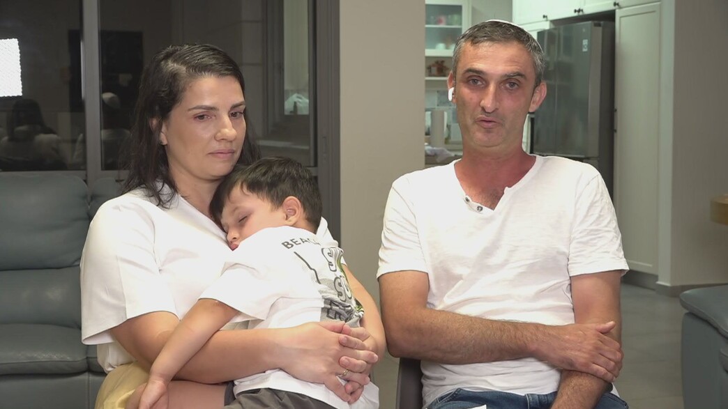 יובל והוריו בריאיון יובל והוריו בריאיון
